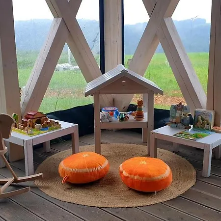 Prázdninový dům Jura Glamp Artystyczne Domki Z Kopulami Igloo